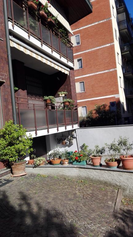 Emi Apartment Bollate Kültér fotó